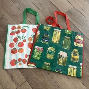 Homegoods TJMaxx Marshalls Viral Pickles & Tomato Print Tote Bags Set of 2 NWOT